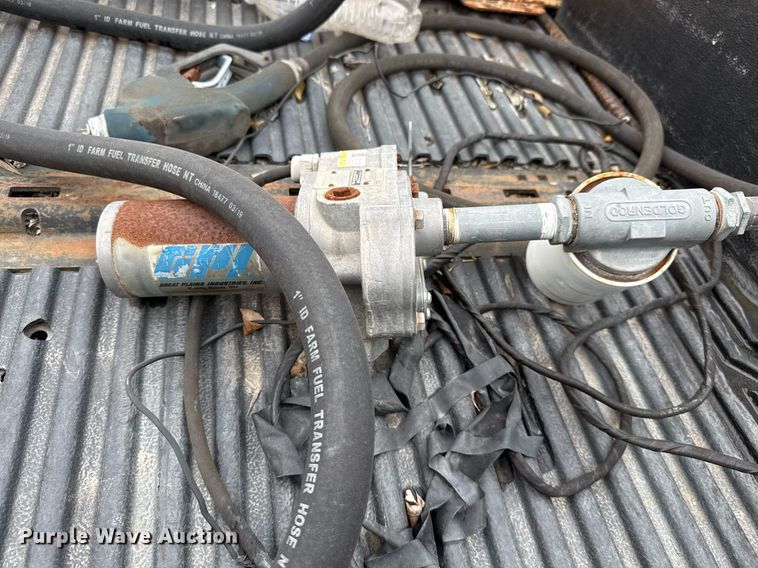 image for item EJ3427 1999 Chevrolet Silverado 1500 Ext. Cab pickup truck