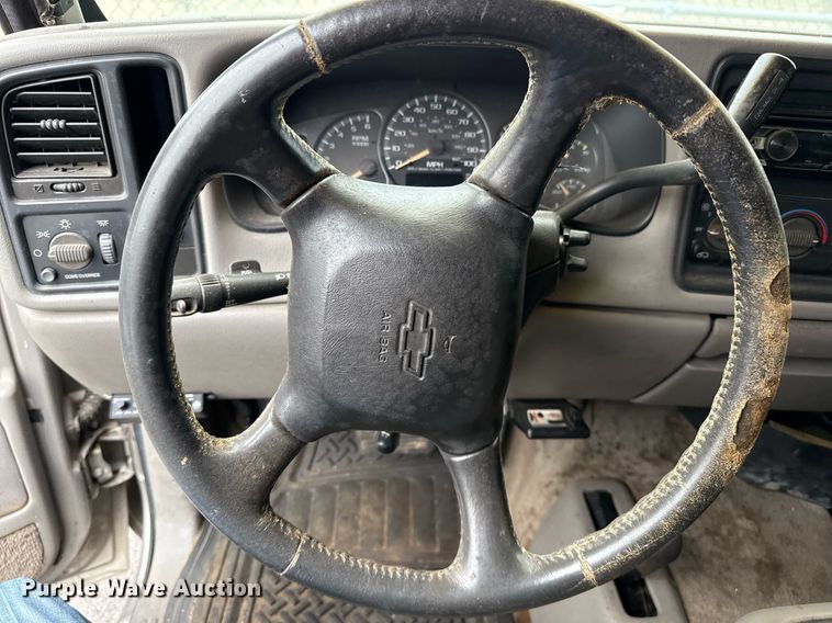 image for item EJ3427 1999 Chevrolet Silverado 1500 Ext. Cab pickup truck