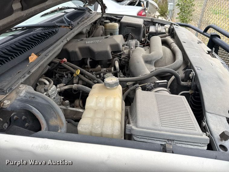 image for item EJ3427 1999 Chevrolet Silverado 1500 Ext. Cab pickup truck