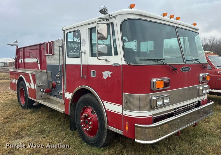 image for item EJ5310 1989 Pierce pumper fire truck