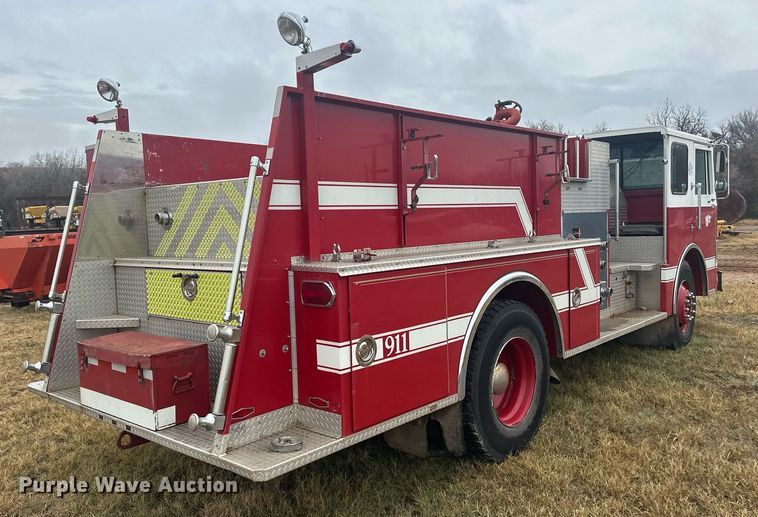 image for item EJ5310 1989 Pierce pumper fire truck