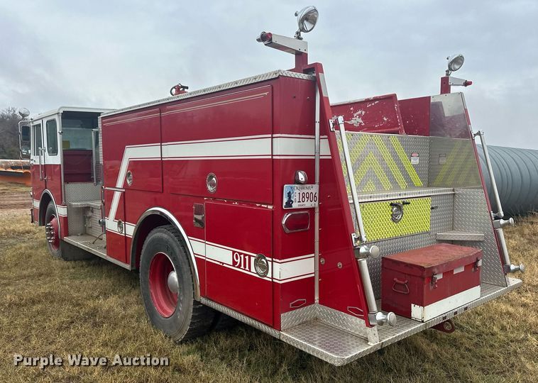 image for item EJ5310 1989 Pierce pumper fire truck