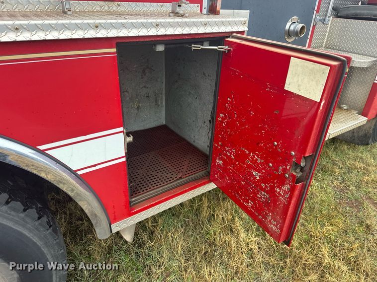 image for item EJ5310 1989 Pierce pumper fire truck