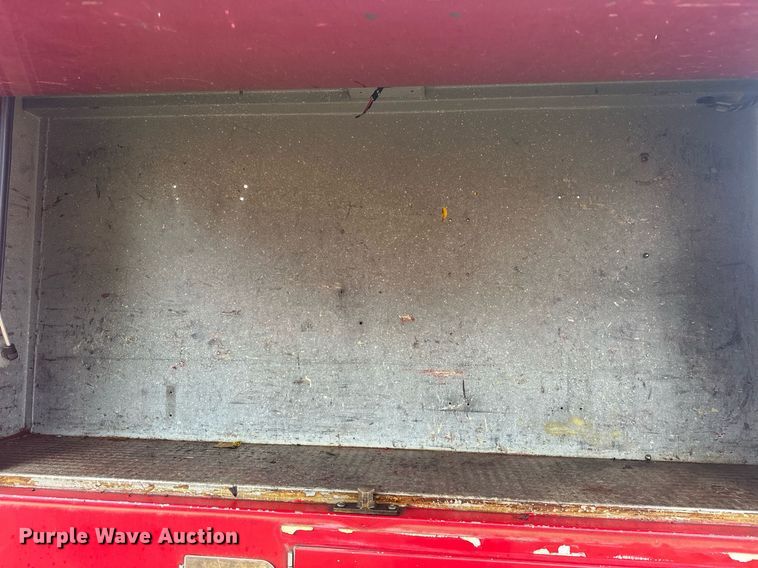 image for item EJ5310 1989 Pierce pumper fire truck