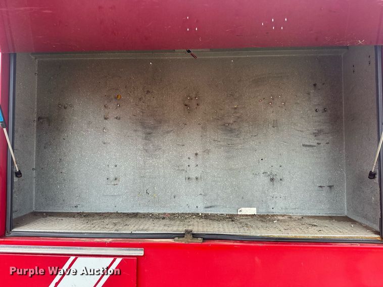 image for item EJ5310 1989 Pierce pumper fire truck