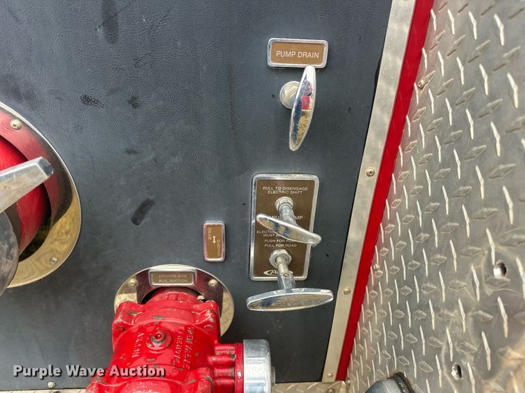 image for item EJ5310 1989 Pierce pumper fire truck