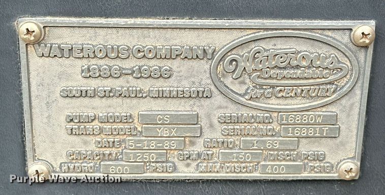 image for item EJ5310 1989 Pierce pumper fire truck