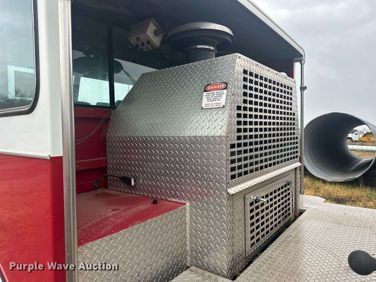 image for item EJ5310 1989 Pierce pumper fire truck