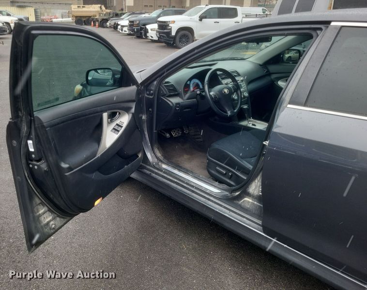 image for item EJ8123 2011 Toyota Camry 