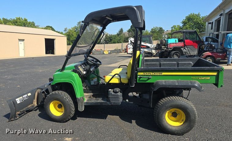 image for item EK6418 2016 John Deere  HPX Gator utility vehicle