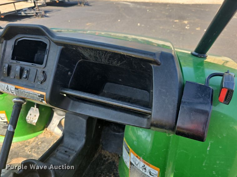 image for item EK6418 2016 John Deere  HPX Gator utility vehicle