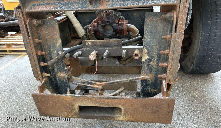 image for item EN3007 1998 International  2554 dump truck