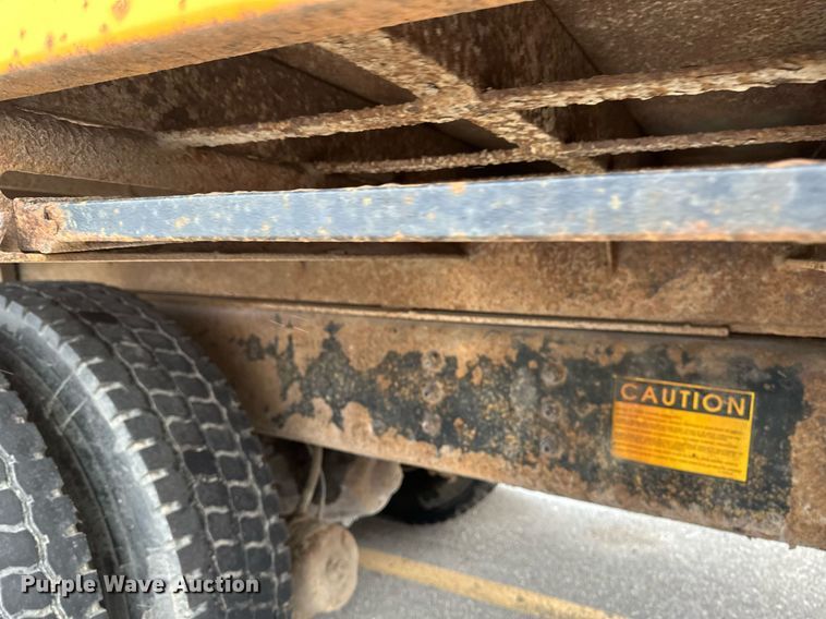 image for item EN3007 1998 International  2554 dump truck