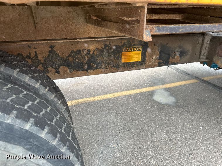 image for item EN3007 1998 International  2554 dump truck