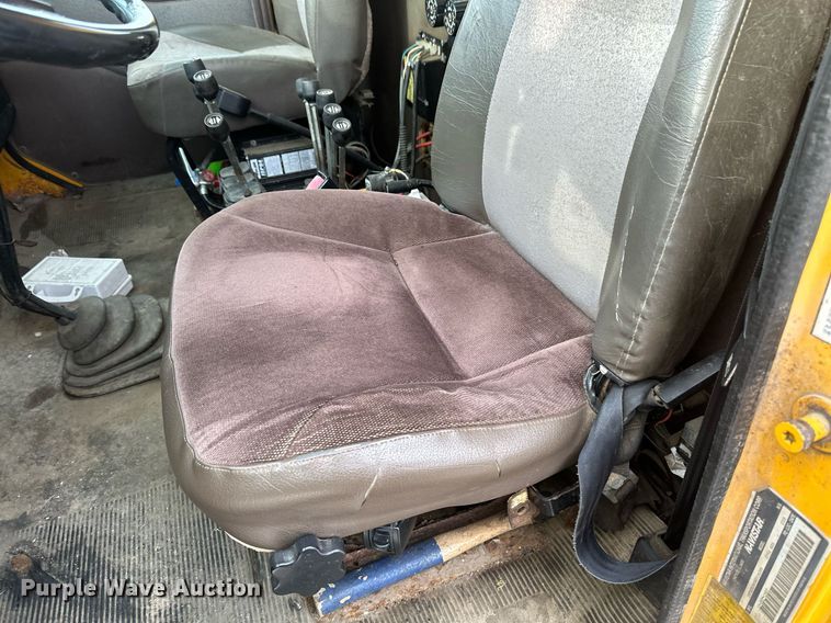 image for item EN3007 1998 International  2554 dump truck