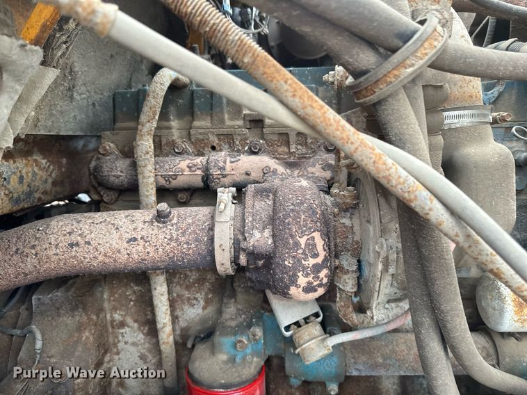 image for item EN3007 1998 International  2554 dump truck