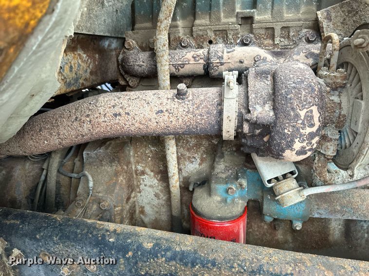 image for item EN3007 1998 International  2554 dump truck