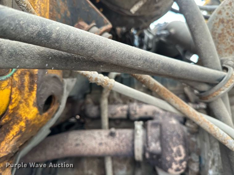 image for item EN3007 1998 International  2554 dump truck