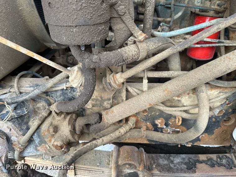 image for item EN3007 1998 International  2554 dump truck