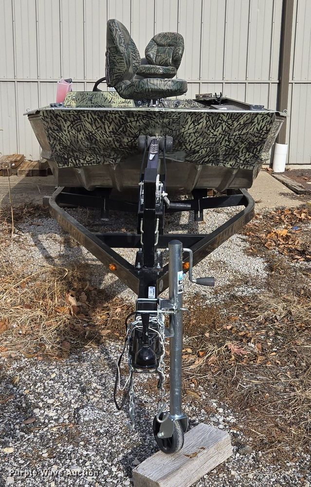 image for item EQ3787 2003 Driscoll Custom Boats  boat