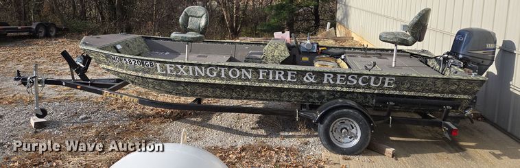 image for item EQ3787 2003 Driscoll Custom Boats  boat