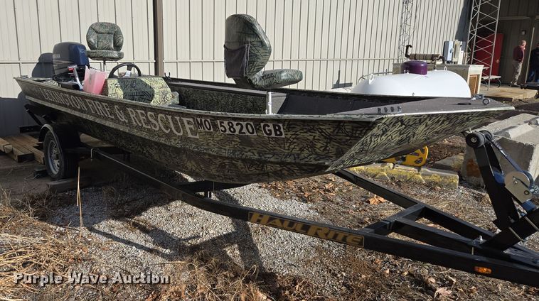 image for item EQ3787 2003 Driscoll Custom Boats  boat