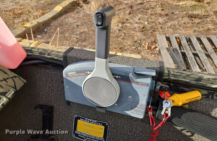 image for item EQ3787 2003 Driscoll Custom Boats  boat