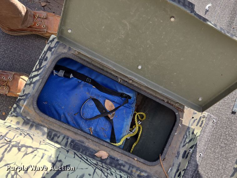 image for item EQ3787 2003 Driscoll Custom Boats  boat