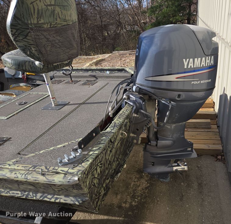 image for item EQ3787 2003 Driscoll Custom Boats  boat