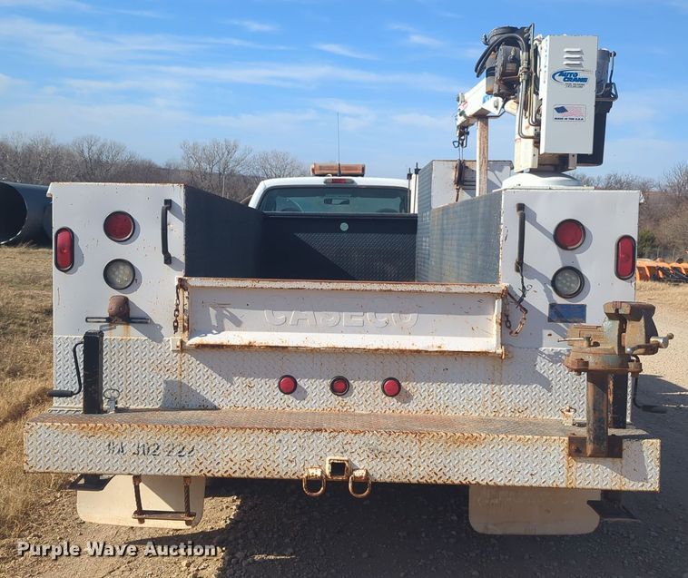 image for item ER1041 2004 Ford F550 utility / service truck