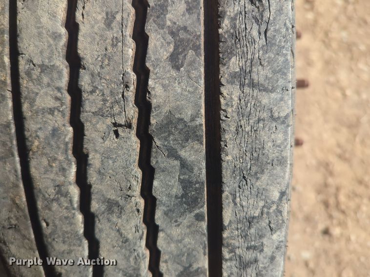 image for item ER1041 2004 Ford F550 utility / service truck