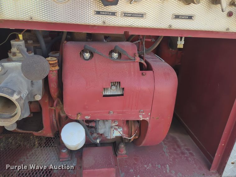 image for item ER1042 1985 Ford F700 pumper fire truck