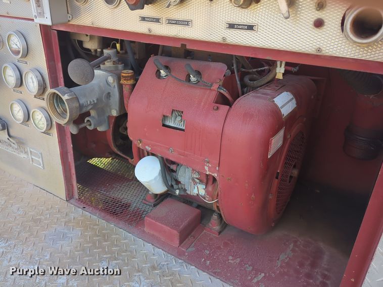 image for item ER1042 1985 Ford F700 pumper fire truck