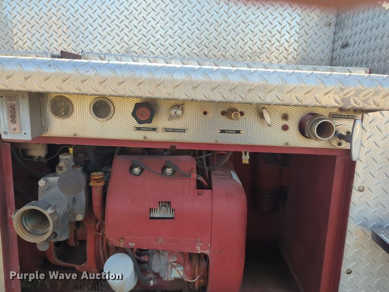 image for item ER1042 1985 Ford F700 pumper fire truck