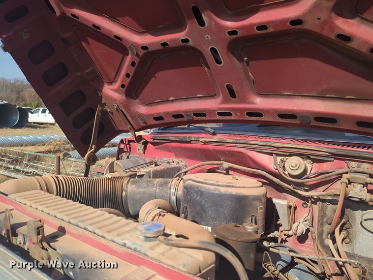 image for item ER1042 1985 Ford F700 pumper fire truck