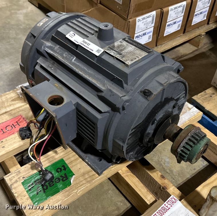 image for item ER8642 Techtop GR3-CI-0P284T-4-BR-D25 electric motor