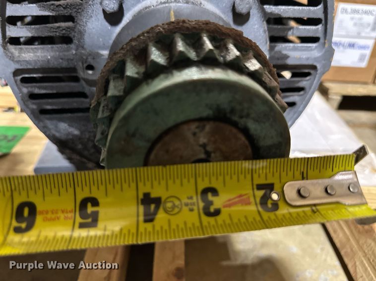 image for item ER8642 Techtop GR3-CI-0P284T-4-BR-D25 electric motor