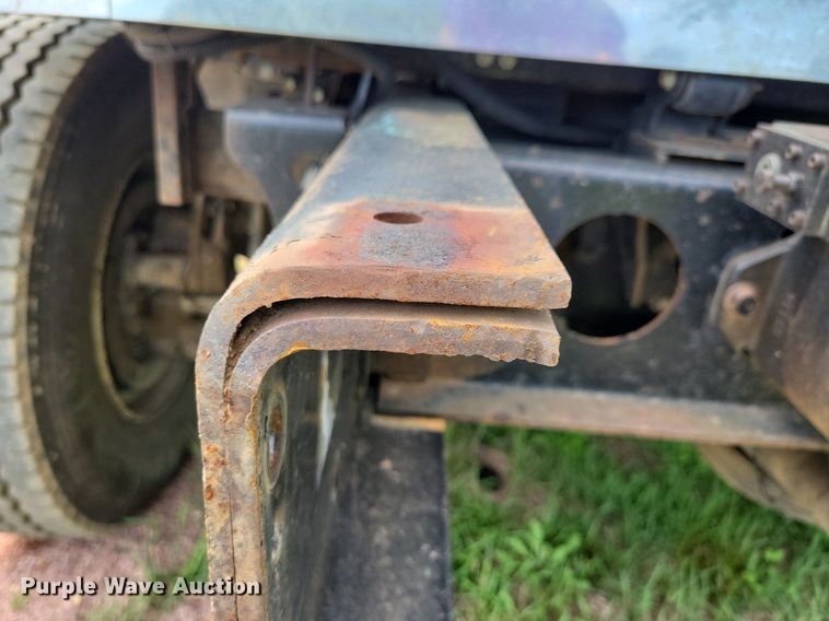 image for item KA9867 2005 International 7400 dump truck