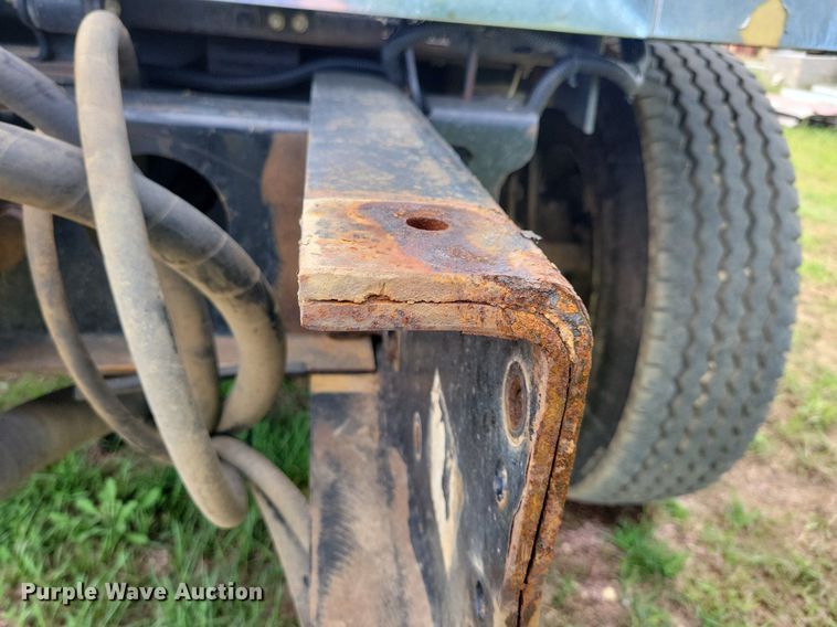 image for item KA9867 2005 International 7400 dump truck