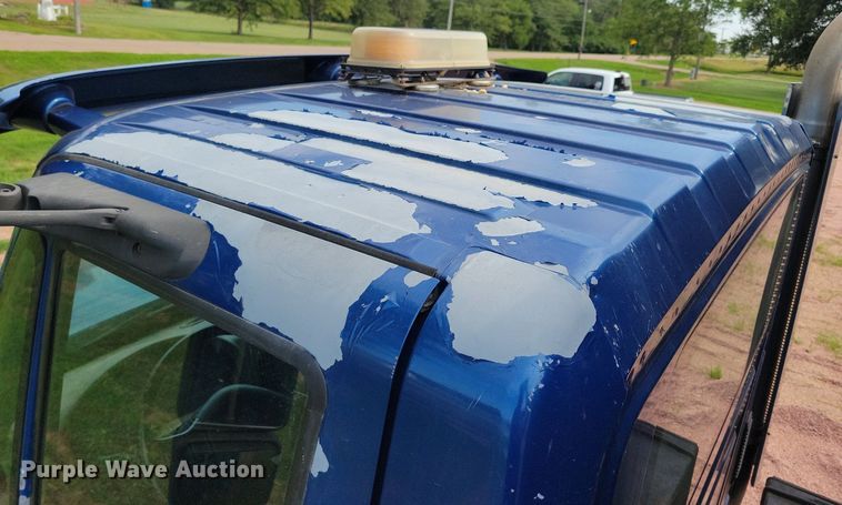 image for item KA9867 2005 International 7400 dump truck