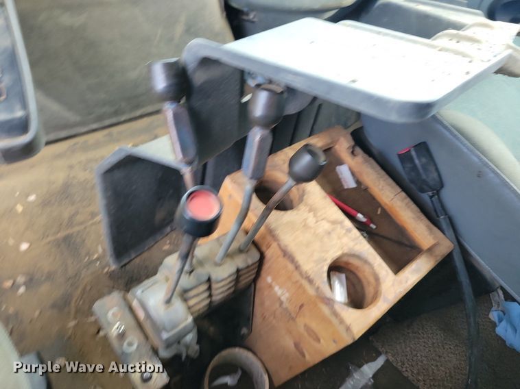 image for item KA9867 2005 International 7400 dump truck