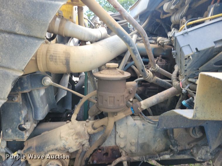 image for item KA9867 2005 International 7400 dump truck