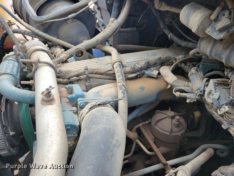 image for item KA9867 2005 International 7400 dump truck