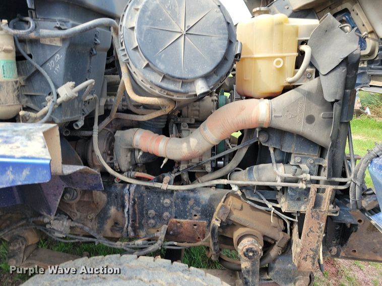 image for item KA9867 2005 International 7400 dump truck