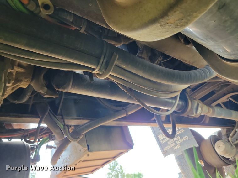 image for item KA9867 2005 International 7400 dump truck