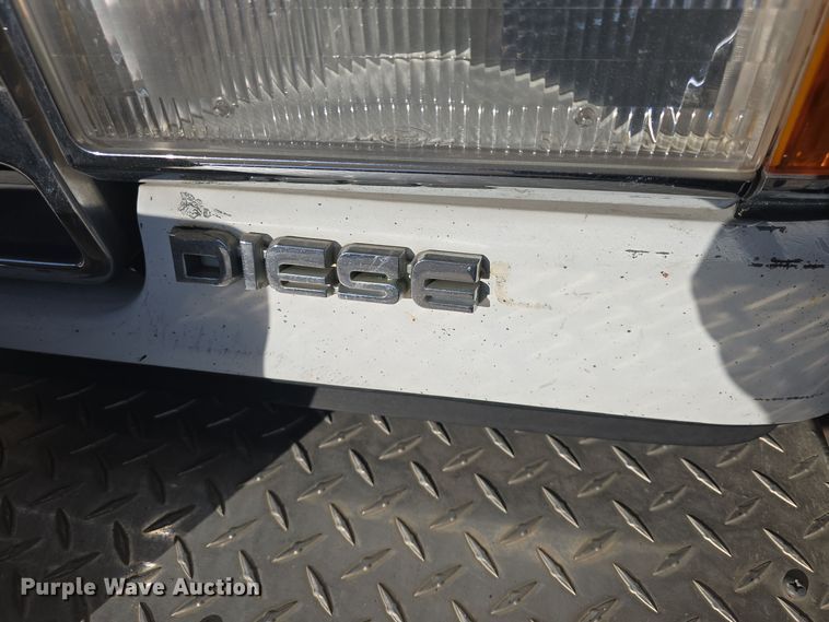 image for item NI9361 1990 Ford F350 XL ambulance