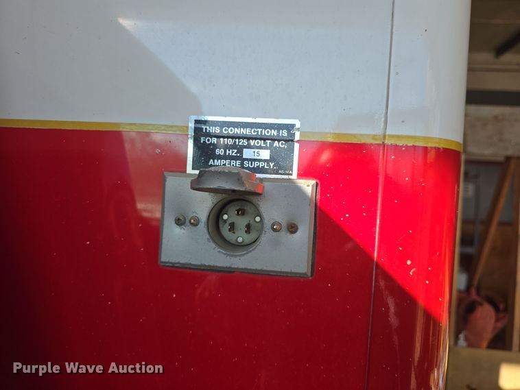 image for item NI9361 1990 Ford F350 XL ambulance