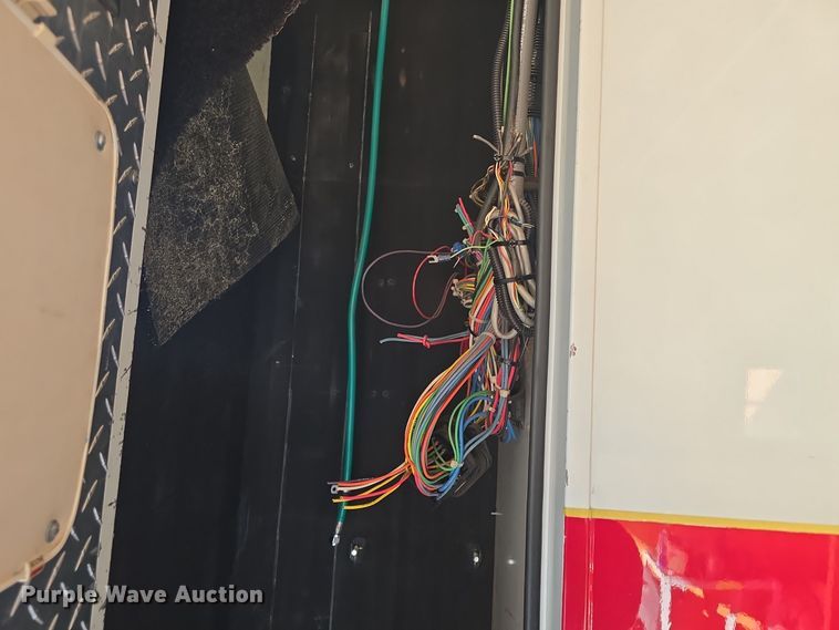 image for item NI9361 1990 Ford F350 XL ambulance