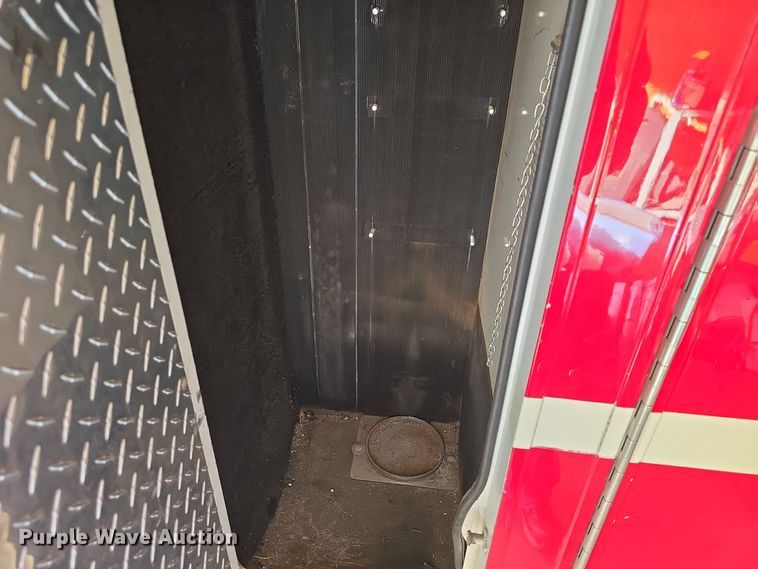 image for item NI9361 1990 Ford F350 XL ambulance