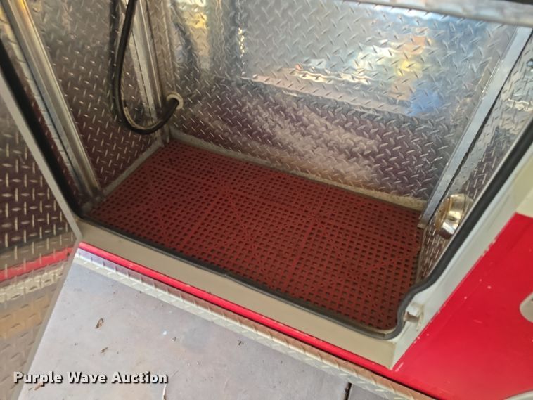 image for item NI9361 1990 Ford F350 XL ambulance